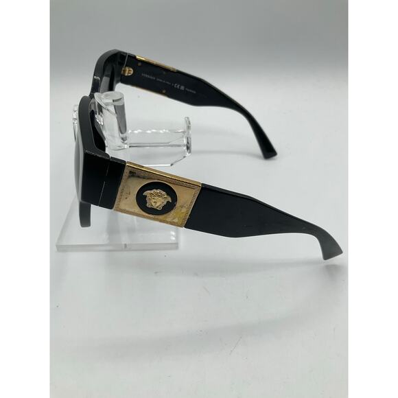 Pre-Owned Versace Unisex Polarized Sunglasses, Model 4437-U-Black/Gold - Picture 4 of 8